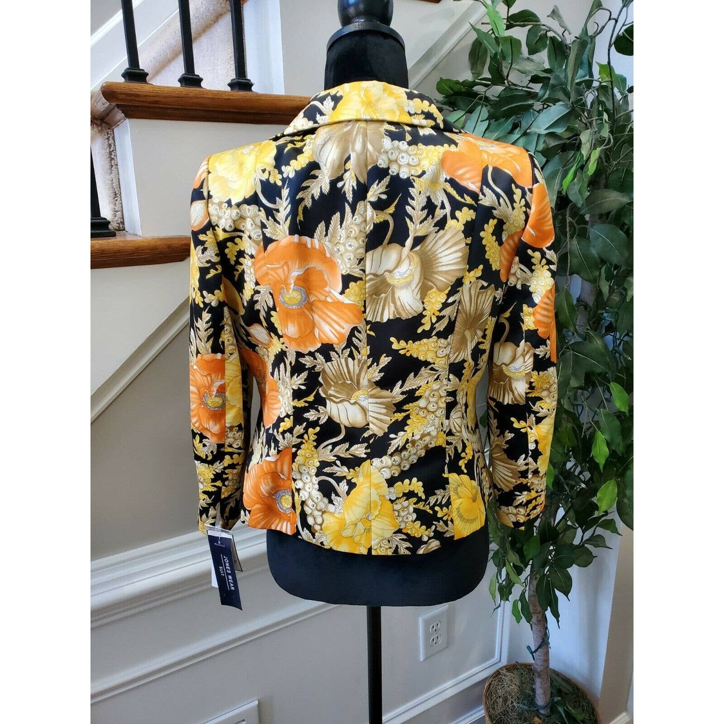 Jones Wear Women's Floral Polyester Long Sleeve Single Breasted Blazer Size 6P