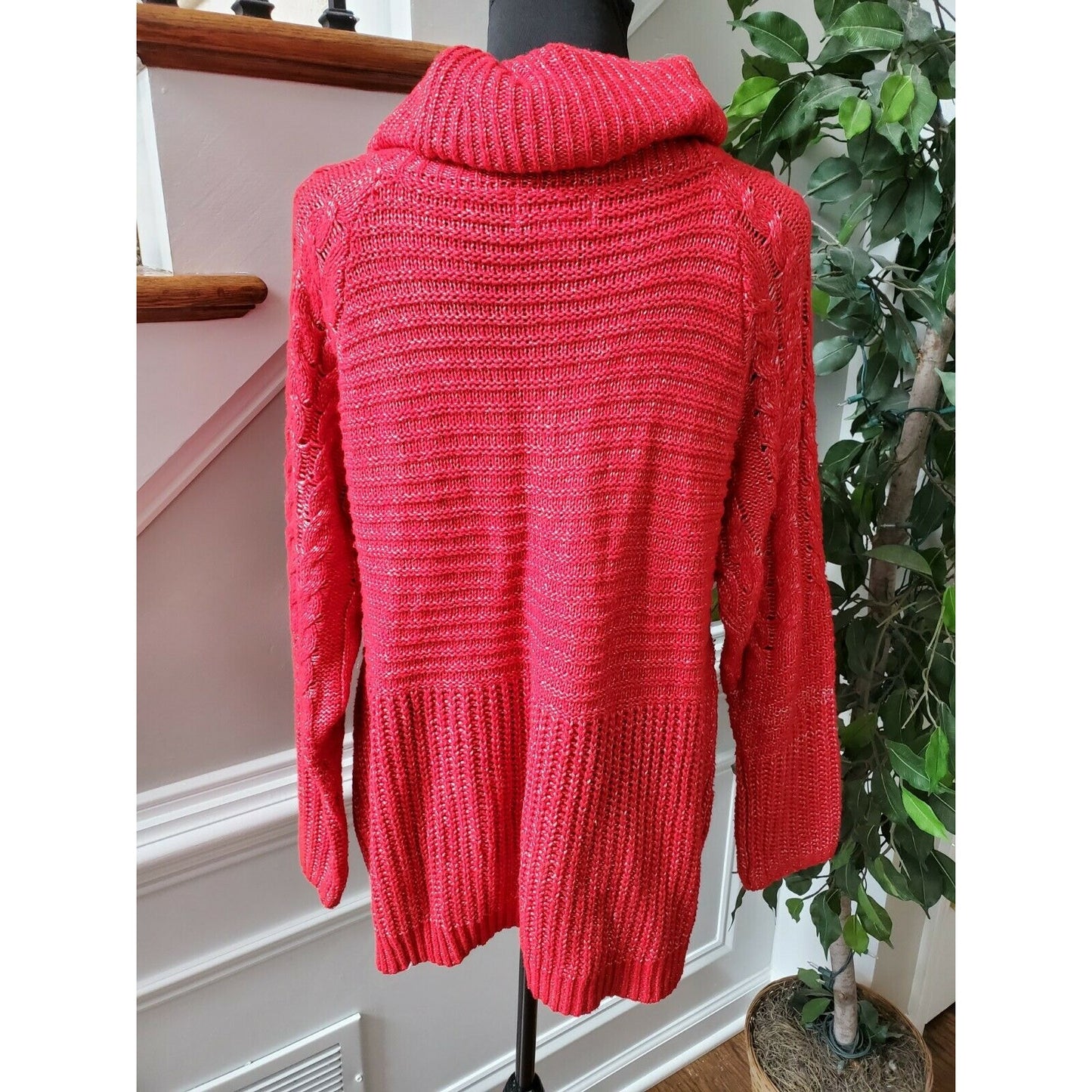 Liz Claiborni Women's Red 100% Polyester Cowl Neck Long Sleeve Sweaters