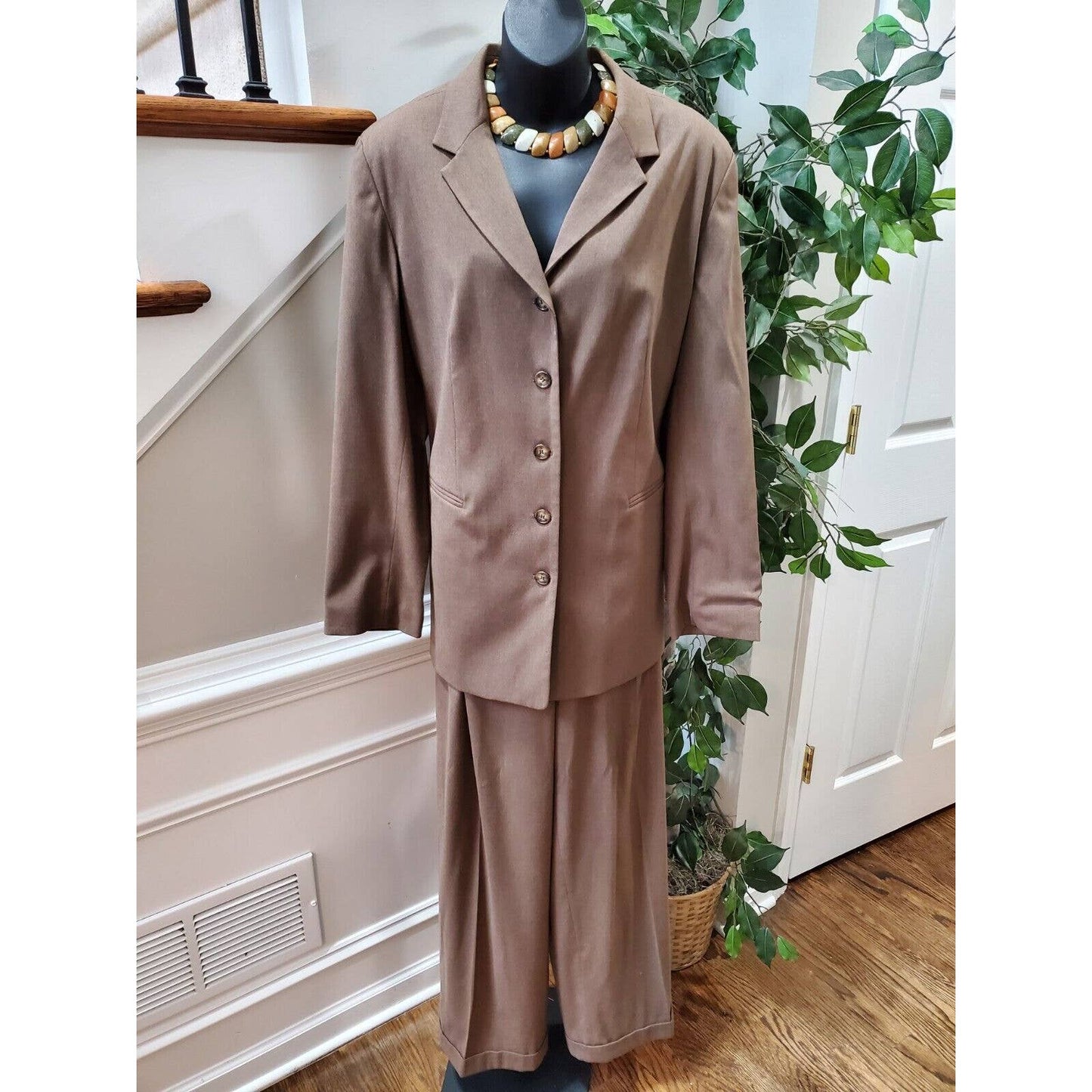 Paradox Women's Brown Polyester Single Breasted Jacket & Pant 2 Pc Suit Size 16