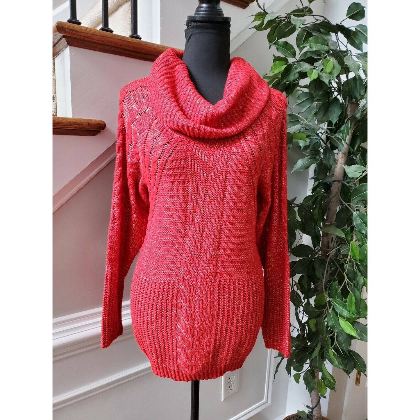 Liz Claiborni Women's Red 100% Polyester Cowl Neck Long Sleeve Sweaters