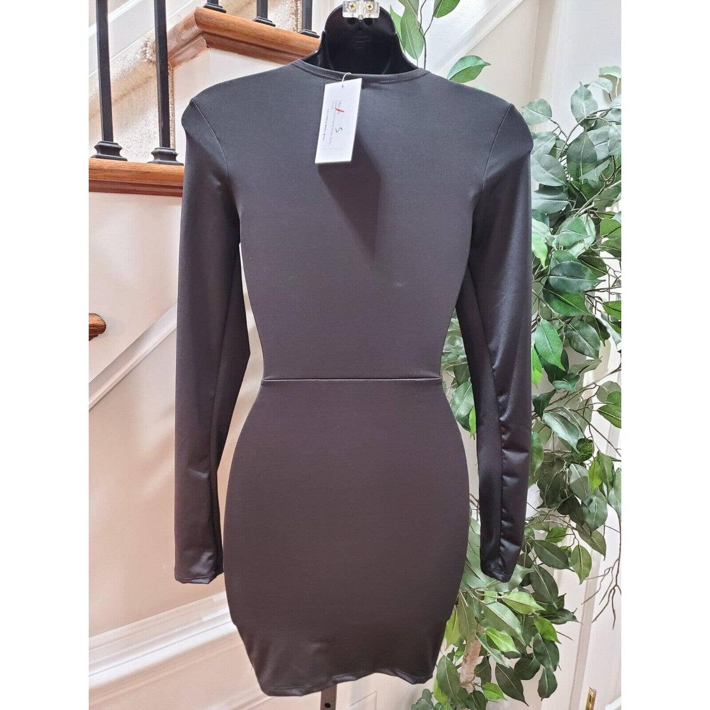 OP Chic Women's Black Polyester V-Neck Long Sleeve Knee Length Dress Size Small