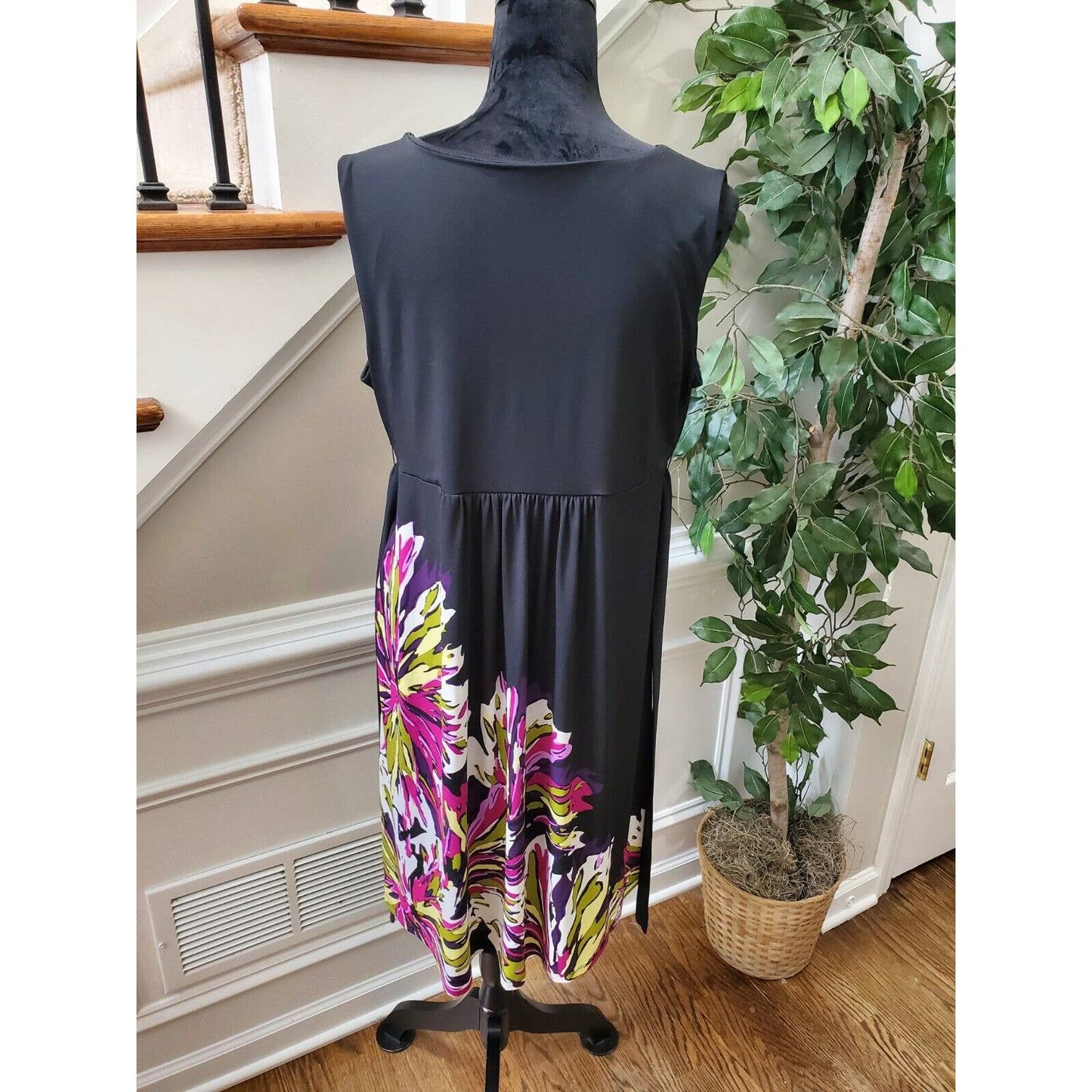 APT.9 Women's Black Polyester V-Neck Sleeveless Casual Knee Length Dress Size L