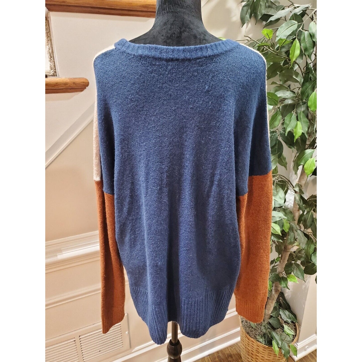 Time & Tru Women Beige & Blue Round Neck Long Sleeve Super Soft Sweater Size 3XL