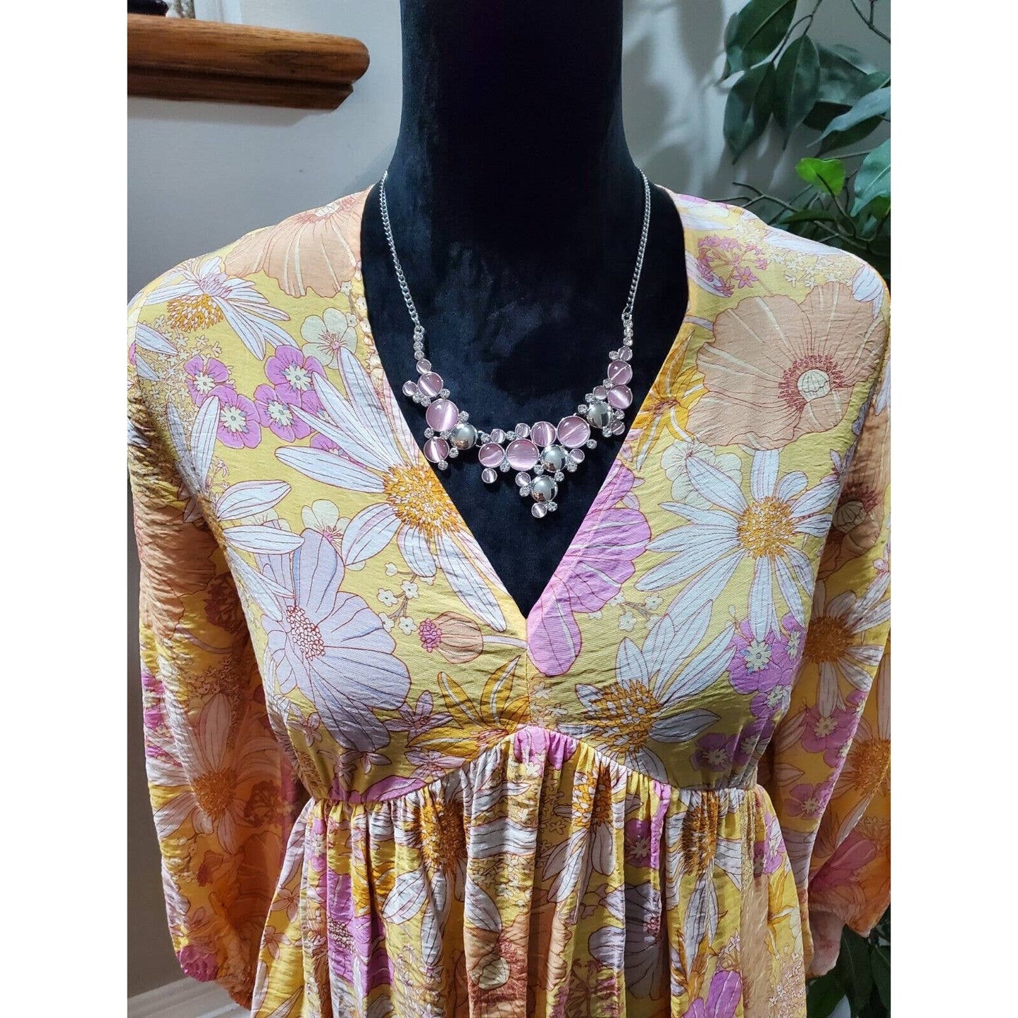 H&M Women's Yellow Floral Viscose V-Neck Long Sleeve Knee Length Dress Size M