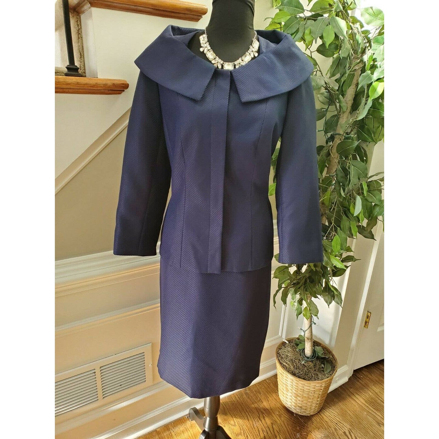 Emily Women's Blue Polyester Long Sleeve Two Piece Jacket & Skirt Suits Size 10