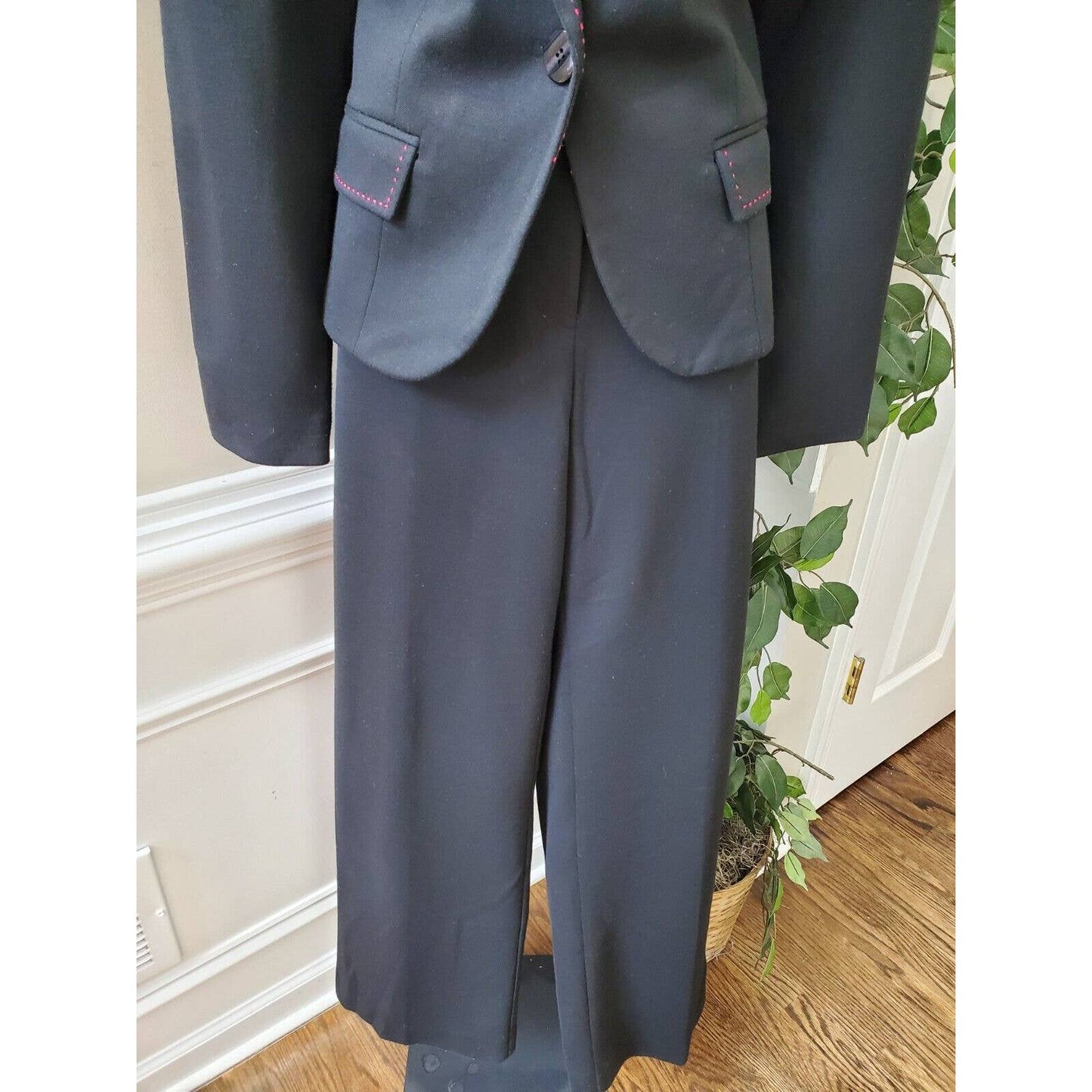 Courtenay Women Black Polyester Single Breasted Jacket & Pant 2 Piece Suit 10