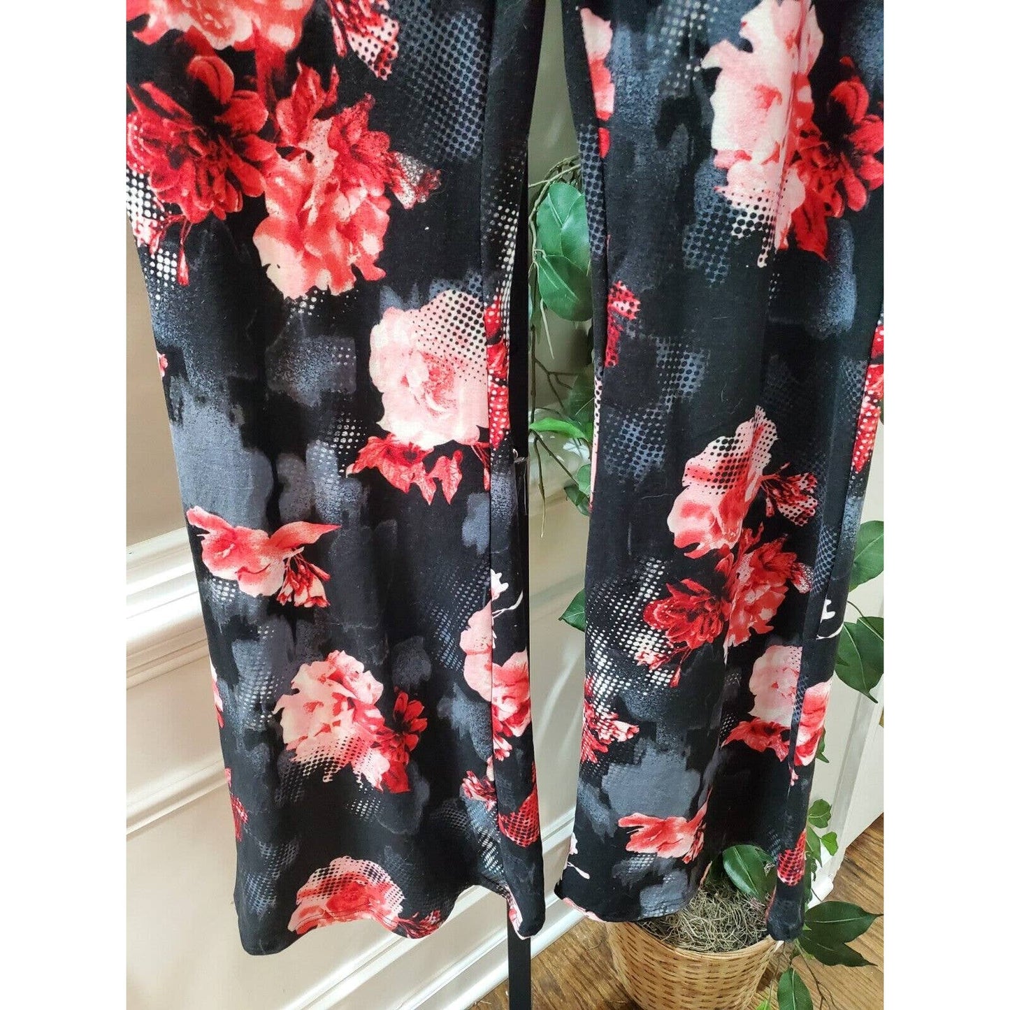 No Boundaries Women's Black Floral Polyester Mid Rise Pull On Trouser Pant 3XL