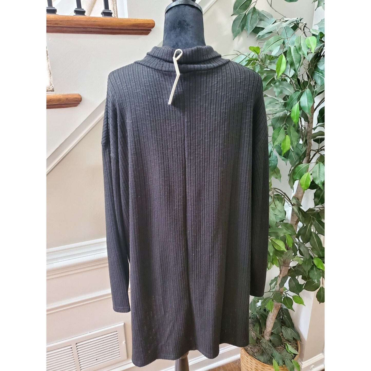 Larace Women's Black Polyester Cowl Neck Long Sleeve Pullover Sweater Size 2X