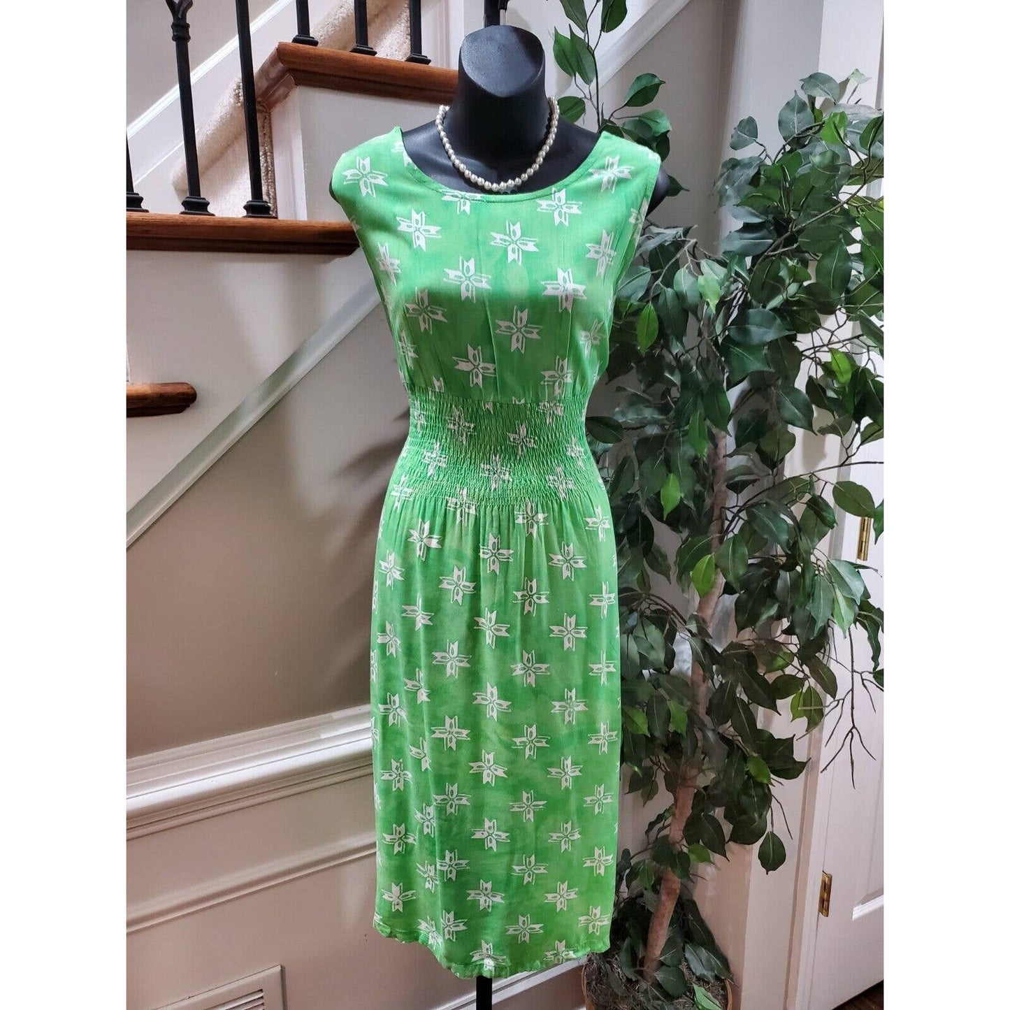 Vintage Donar Hadi Green Polyester Short Sleeve Top & Knee Length Dress Suit