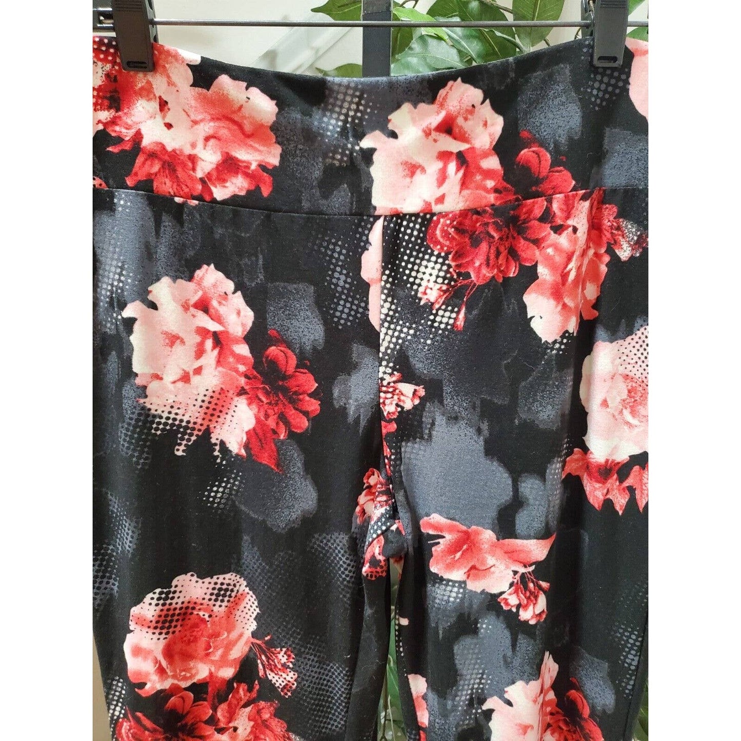 No Boundaries Women's Black Floral Polyester Mid Rise Pull On Trouser Pant 3XL