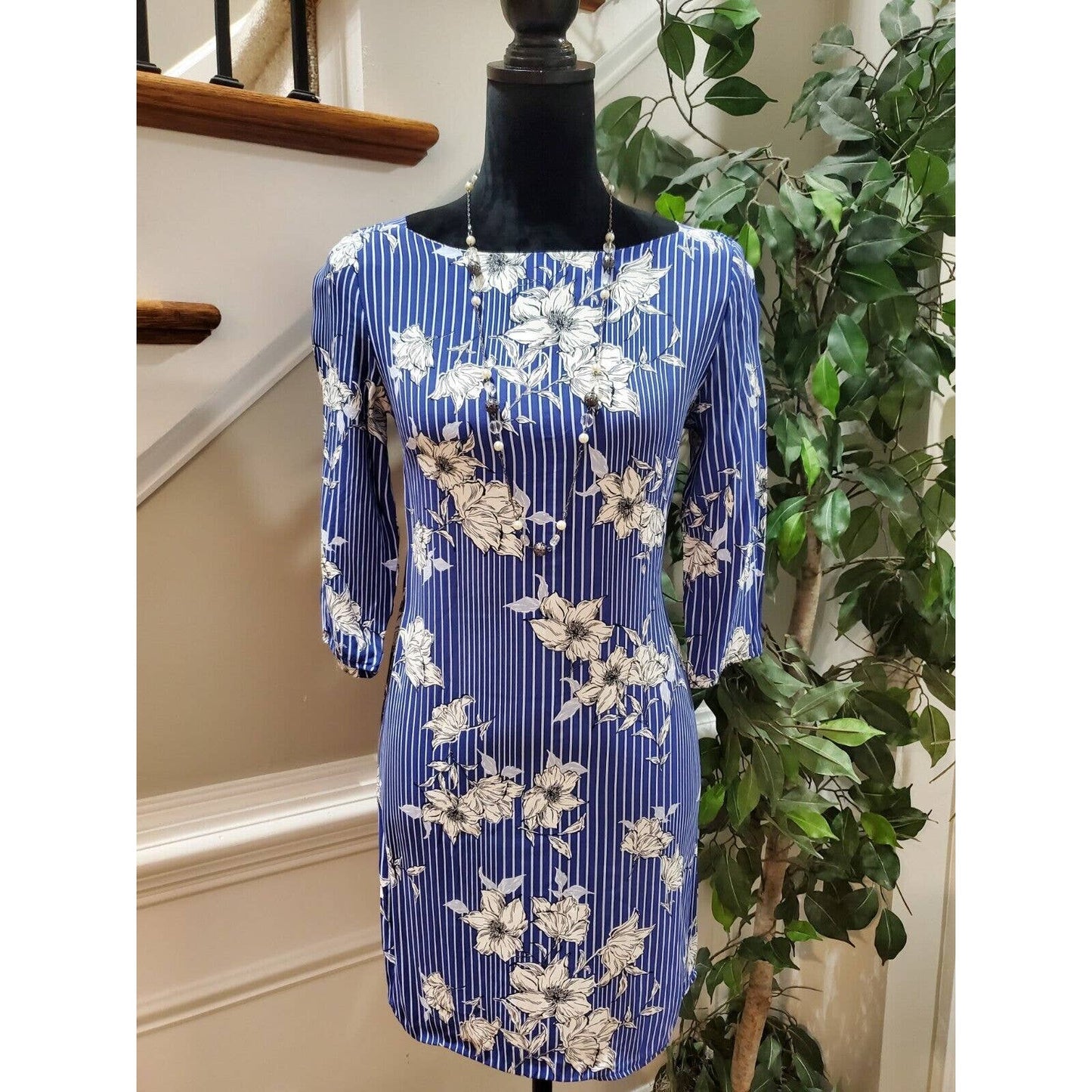 Halogen Women's Blue Floral Viscose Boat Neck Long Sleeve Knee Length Dress XS