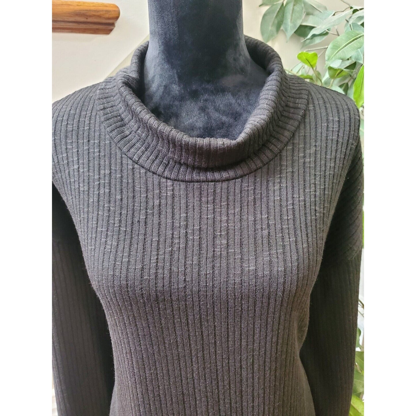 Larace Women's Black Polyester Cowl Neck Long Sleeve Pullover Sweater Size 2X