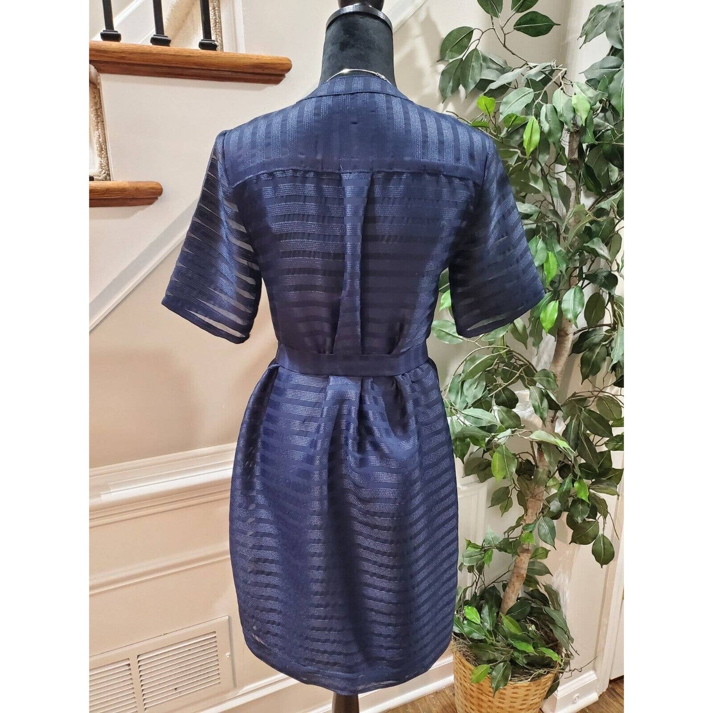 Banana Republic Women's Blue Polyester Short Sleeve Casual Knee Length Dress 4