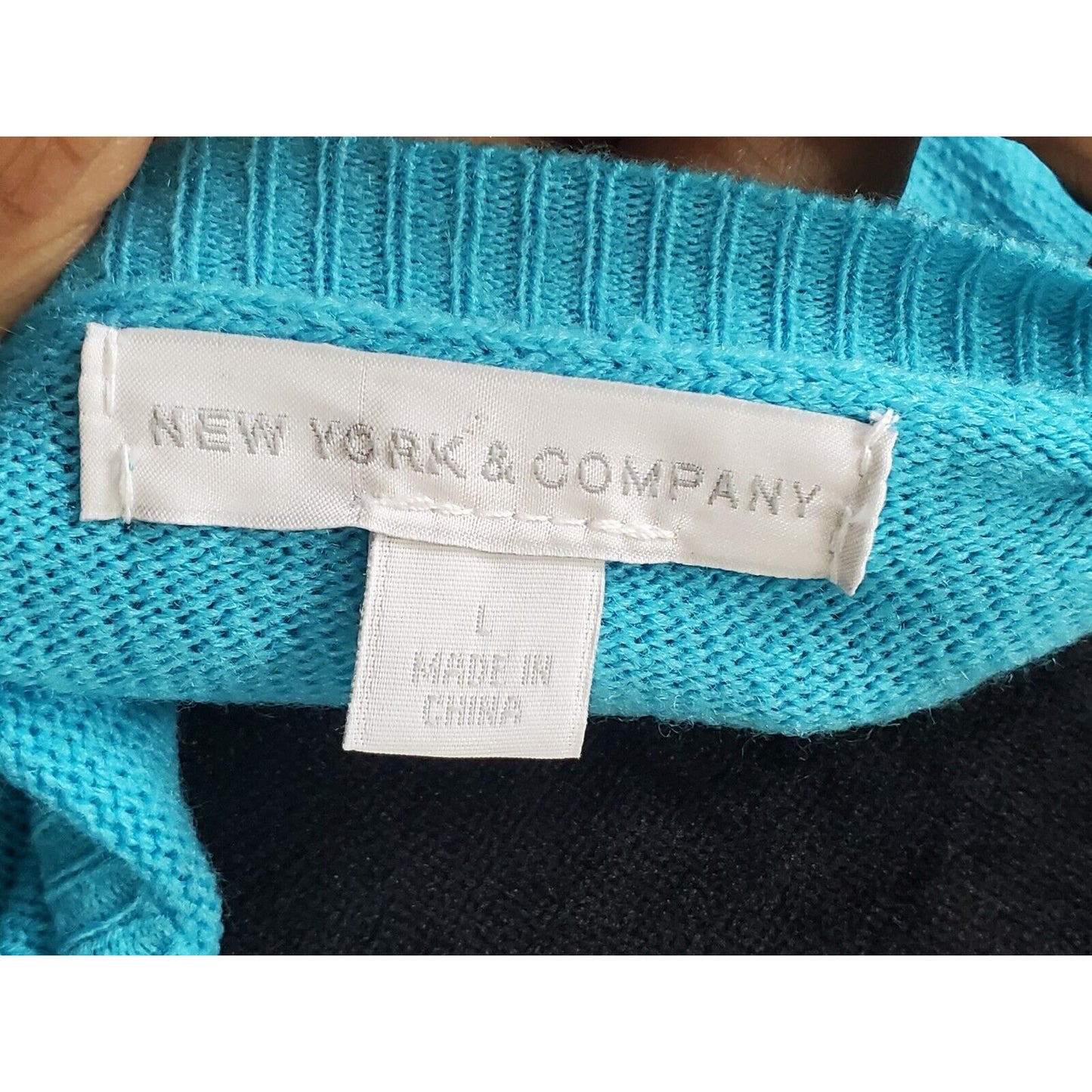 New York & Company Women Blue Acrylic V-Neck Long Sleeve Pullover Sweater Size L