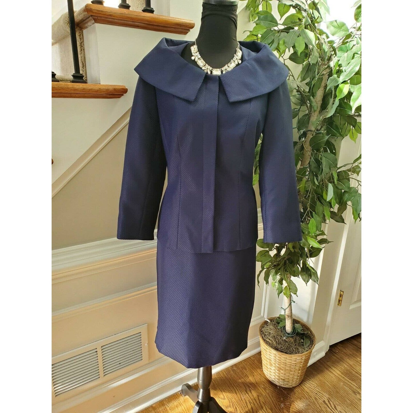 Emily Women's Blue Polyester Long Sleeve Two Piece Jacket & Skirt Suits Size 10