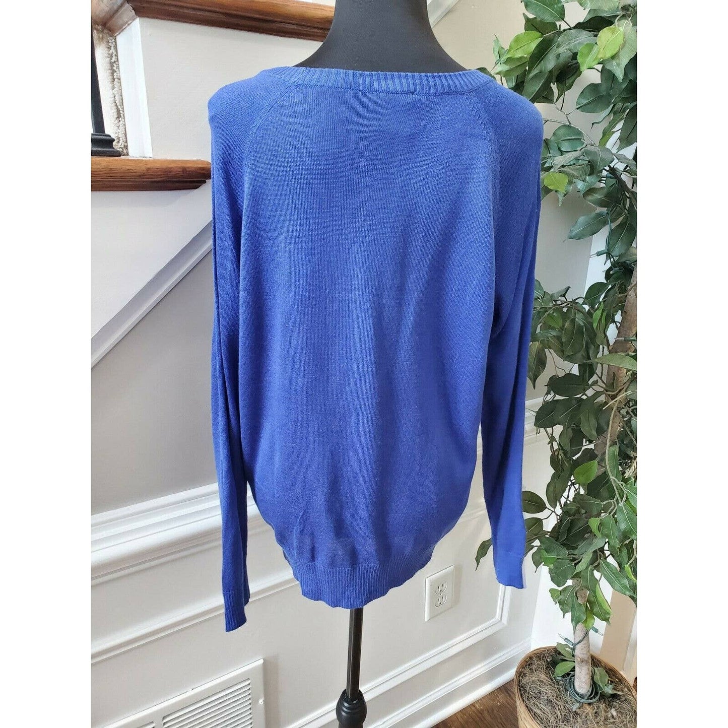 Well Worn Blue Women's 100% Acylic Scoop Neck Long Sleeve Soft Sweaters