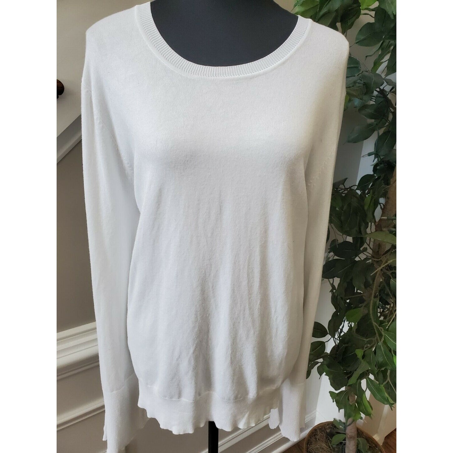 Ellen Tracy White Women's Viscose Scoop Neck Long Sleeve Soft Sweaters XL