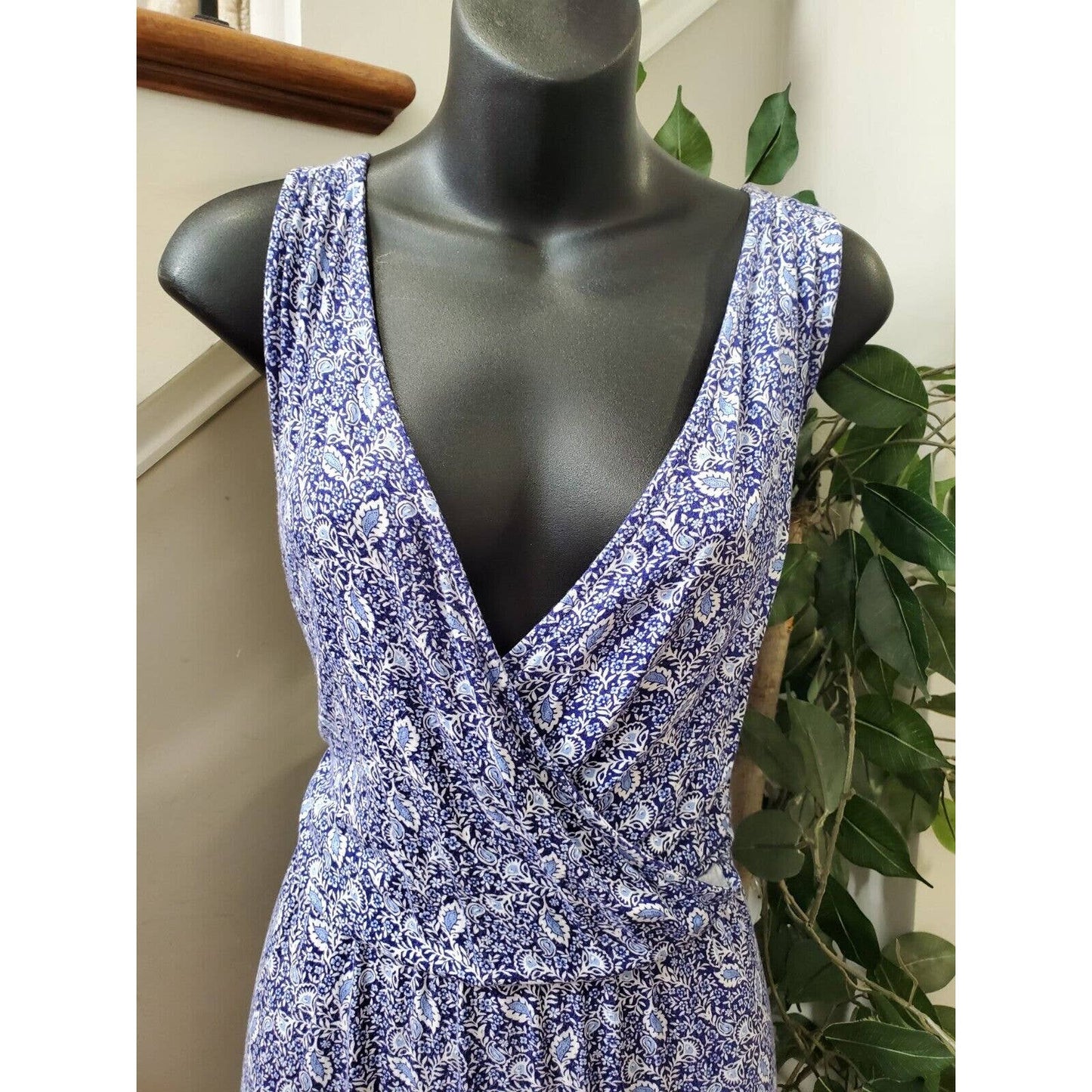 Old Navy Women's Blue Paisley Viscose V-Neck Sleeveless Long Maxi Dress Size M