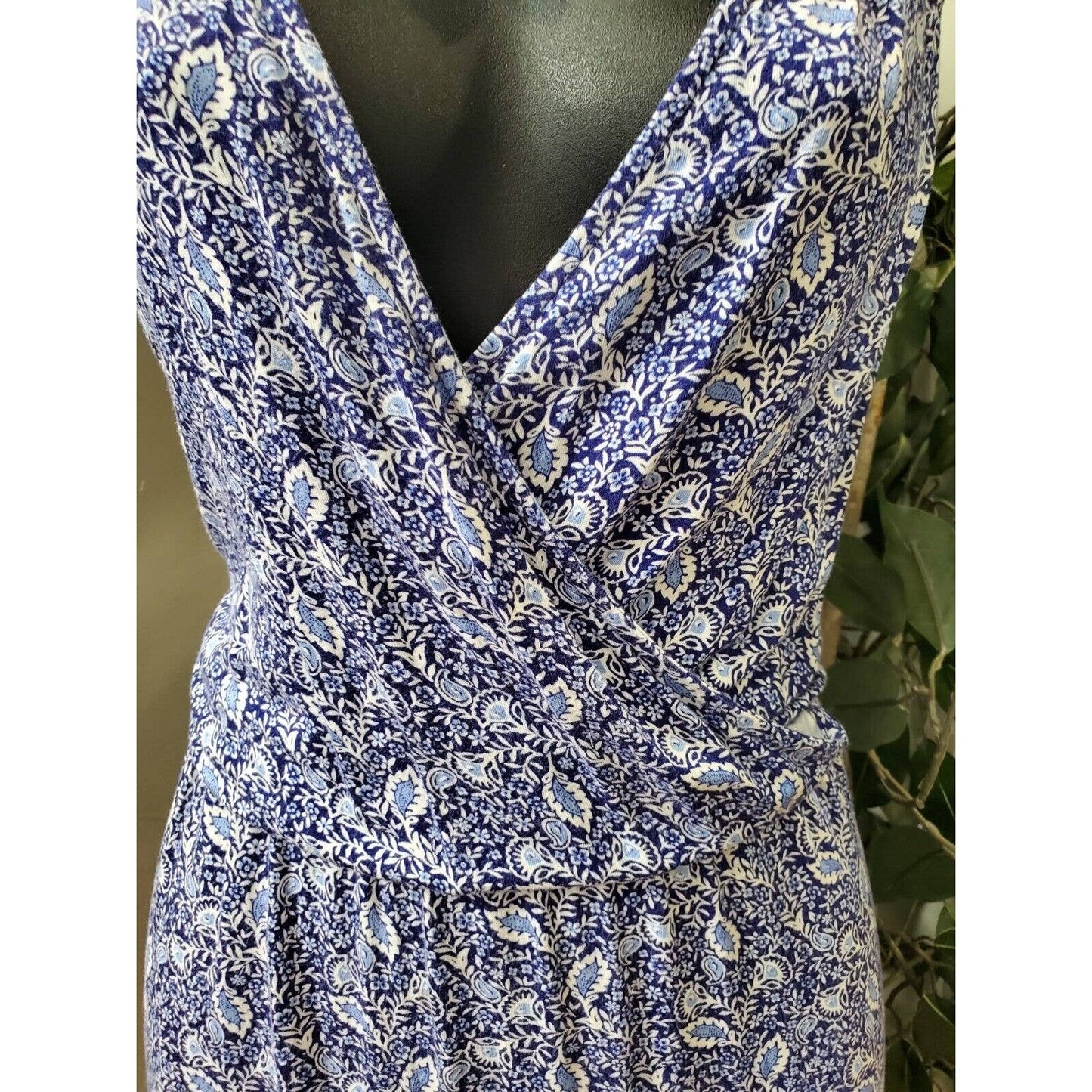 Old Navy Women's Blue Paisley Viscose V-Neck Sleeveless Long Maxi Dress Size M